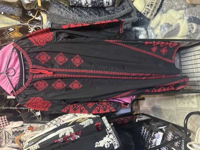 Сукня жіноча,вишита в асортименті
